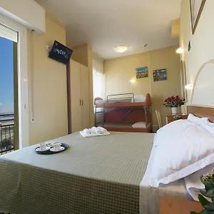Hotel Crosal, Rímini